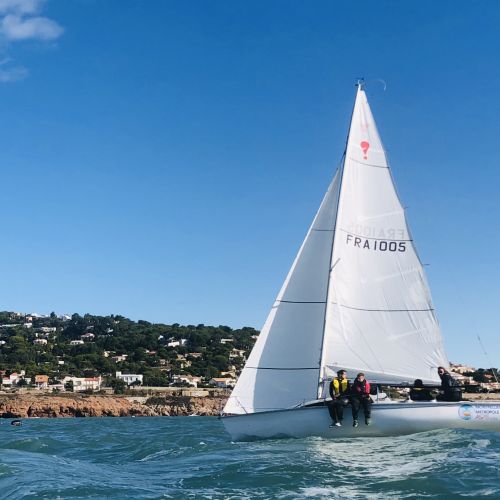 Notre équipage remporte le trophée de voile